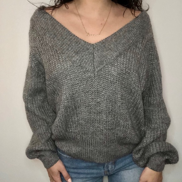 Grey sweater - Picture 1 of 3